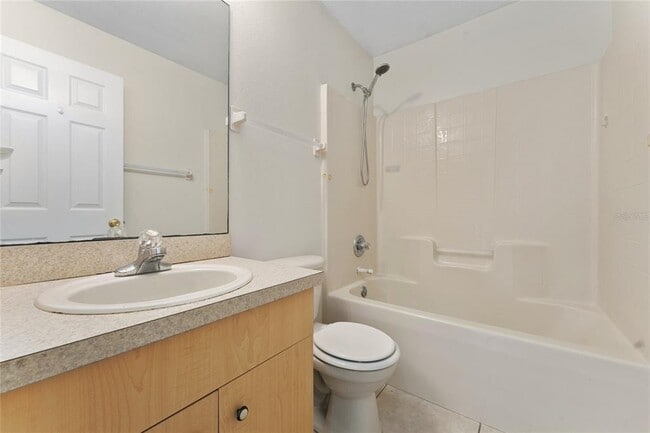 Photo - 114 Herring Ln