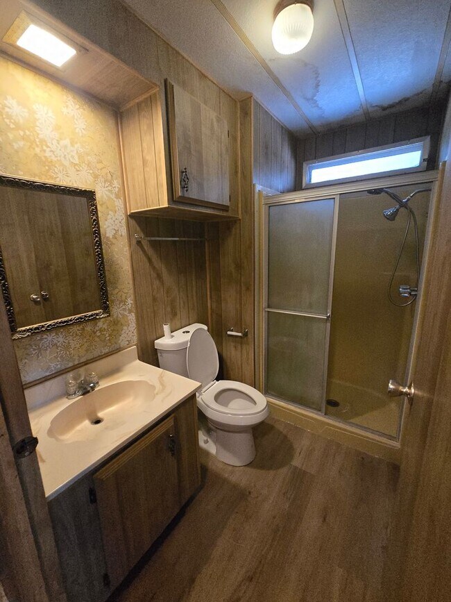 Photo - 25313 De Waide Ave