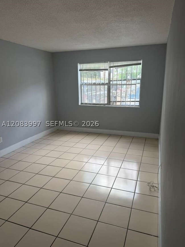 Photo - 1330 NE 127th St Unit 5