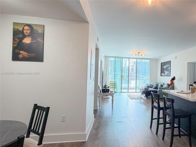 Photo - 90 SW 3rd St Unit 1116