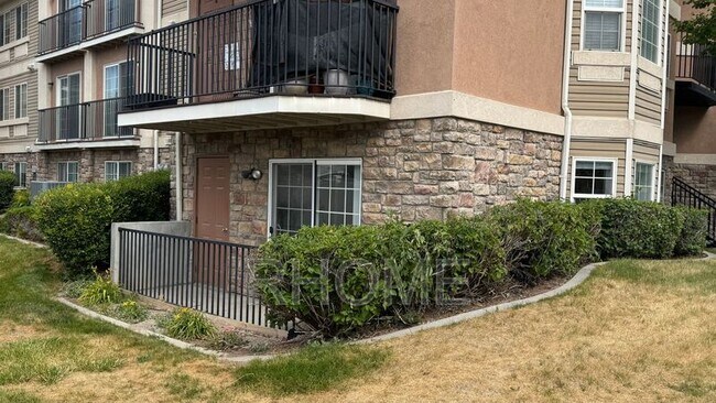 Photo - 1617 W Treille Ct