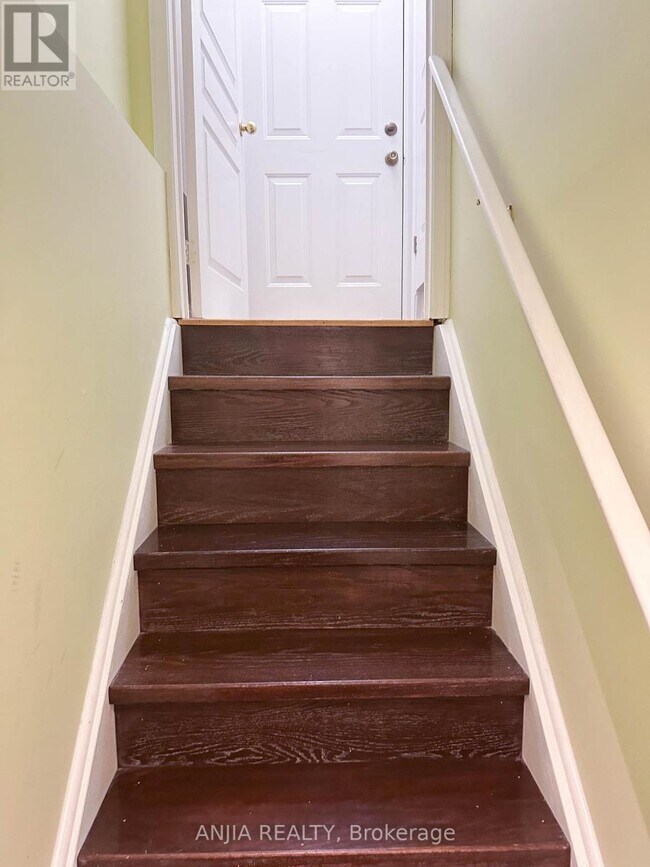 Photo - 139 Hillwood St