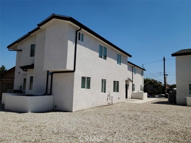 Photo - 1637 E 33rd St