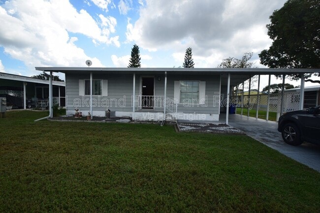 Photo - 1567 Longbow Dr