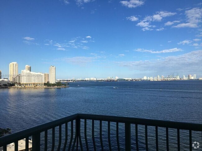 Building Photo - 1408 Brickell Bay Dr Rental