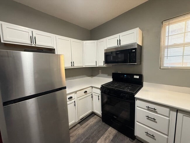 Photo - Large 6 Bed Single Family Home in MPLS!