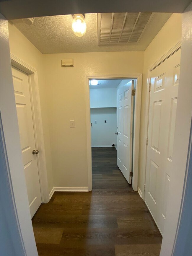 Photo - 3 Bed 2 Bath House