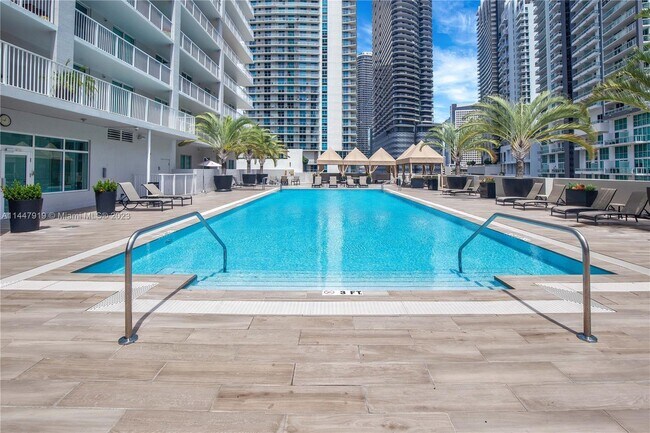 Photo - 1250 S Miami Ave Unidad 1109