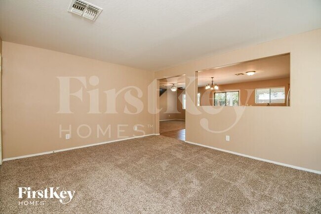 Photo - 39485 N Dusty Dr