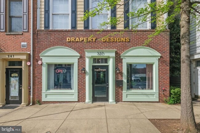 337 Main St
