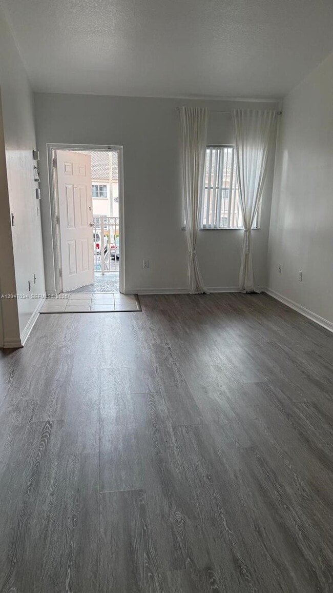 Photo - 1271 SE 27th St Unit 203