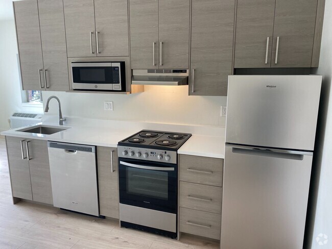 Building Photo - 204 SW Maricopa Dr Unit B Rental