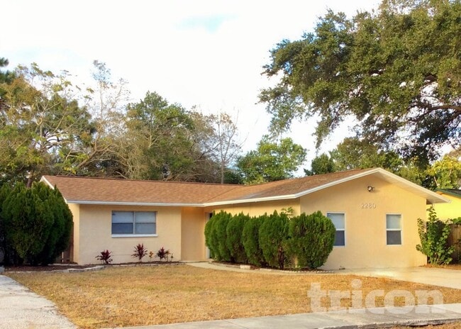 Building Photo - 2280 Winchester Dr