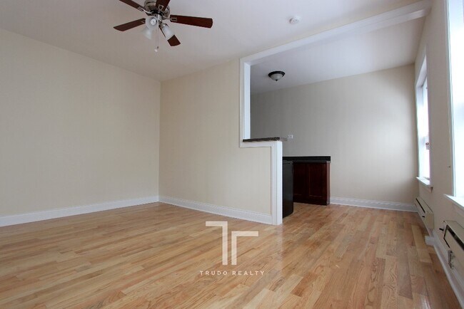 2842 N Orchard St Unit 11