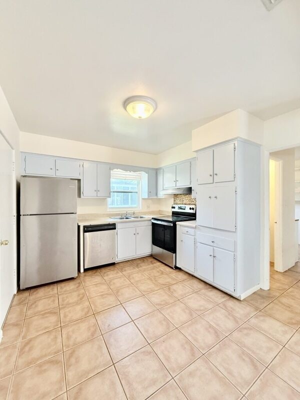 Building Photo - 14218 Sharon Dr Rental