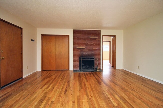Photo - 6024-6024 NE Milton St Unit 6022