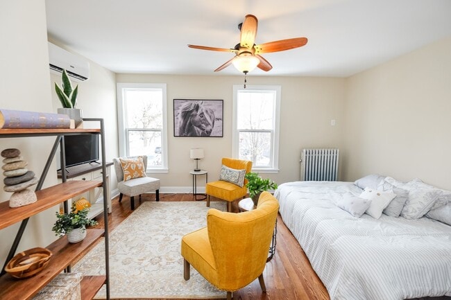 Studio A - Glendale Flats Rental