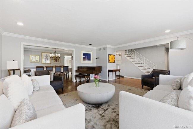 Photo - 1495 Bay Blvd