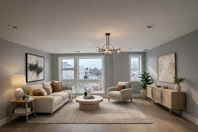 Photo - 2622 W Adams St