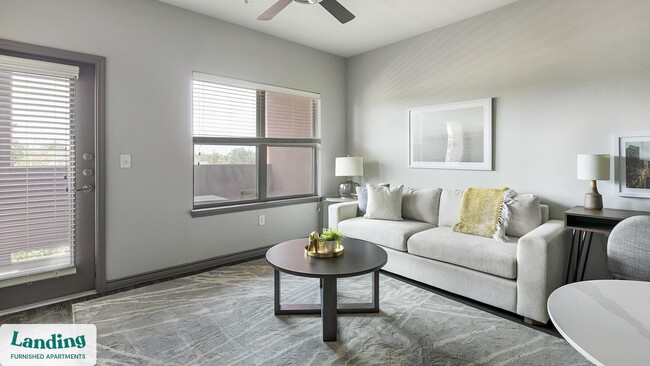 Photo - 650 S Main St Unidad 1331