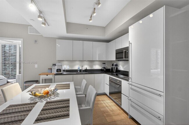 Photo - 1010 Brickell Ave Unidad 2611