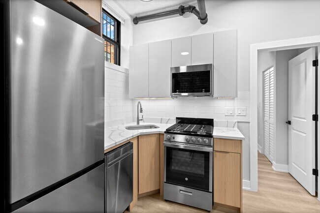 Photo - 1649 W Jonquil Terrace Unidad GE