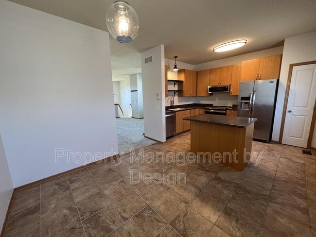 Photo - 1005 NE Kamies Ln