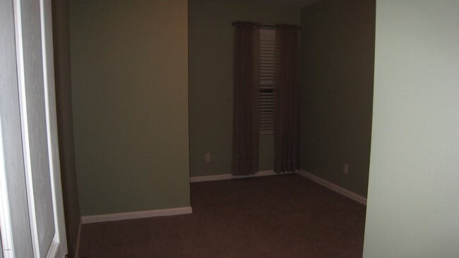 Photo - 4026 Meander Pl