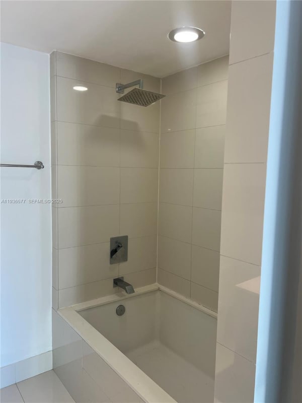 Photo - 1300 S Miami Ave Unidad 2511