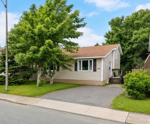Photo - 344 Newfoundland Dr