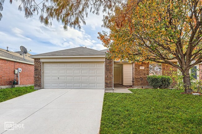 Photo - 2210 Sumac Dr House
