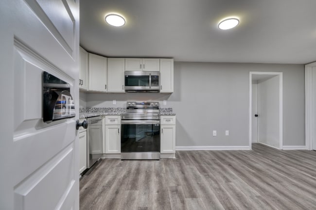 6722 Brentwood Ave Unit B1