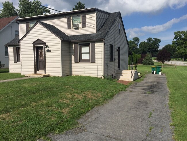 149 Crest Ave