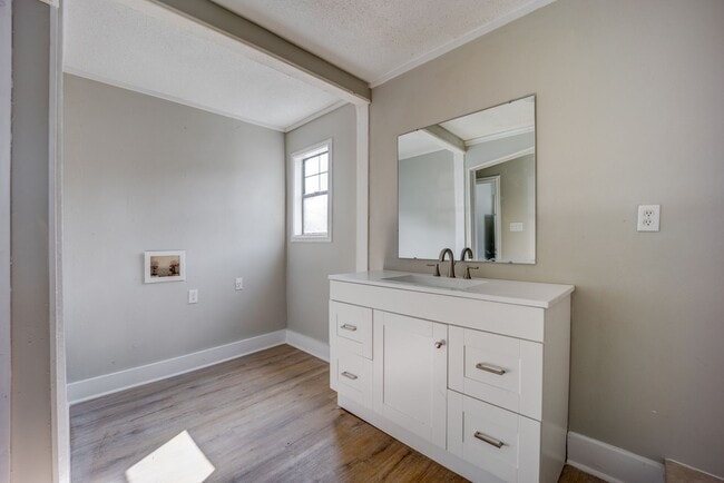 Photo - Freshly Updated 2 Bedroom House