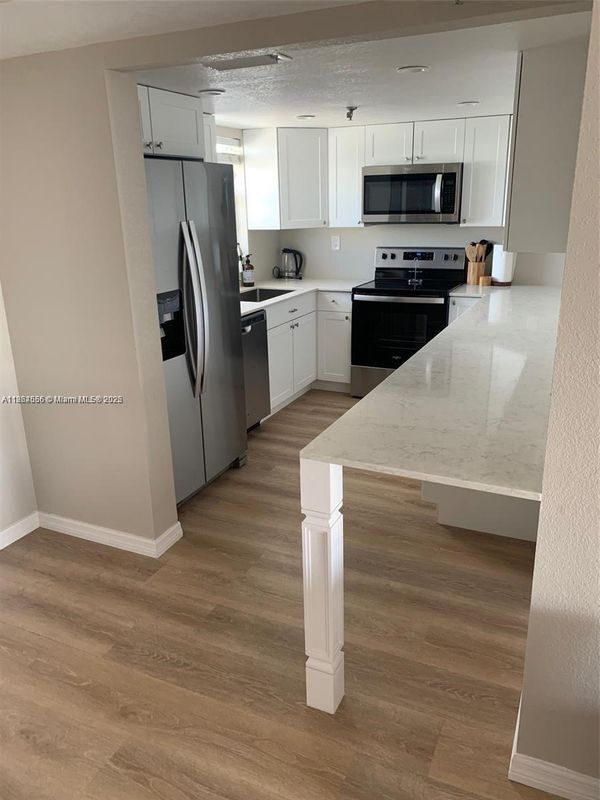 Photo - 1345 West Ave