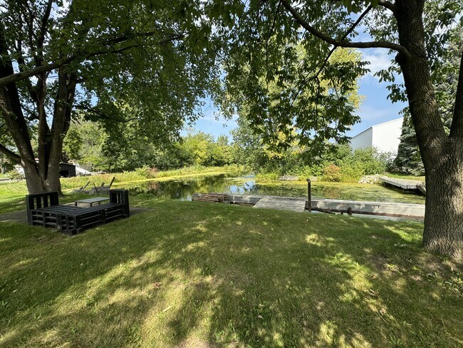 1345 Egg Harbor Ln