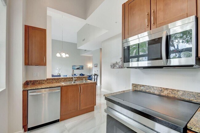 Photo - 350 N Federal Hwy