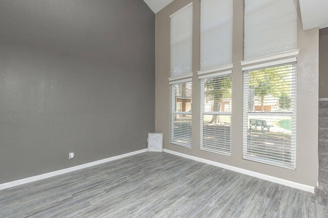 Fountain Lake Apartments