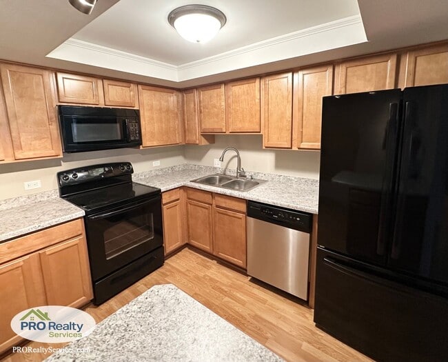 Building Photo - Updated 1 Bedroom Condo Unit 207