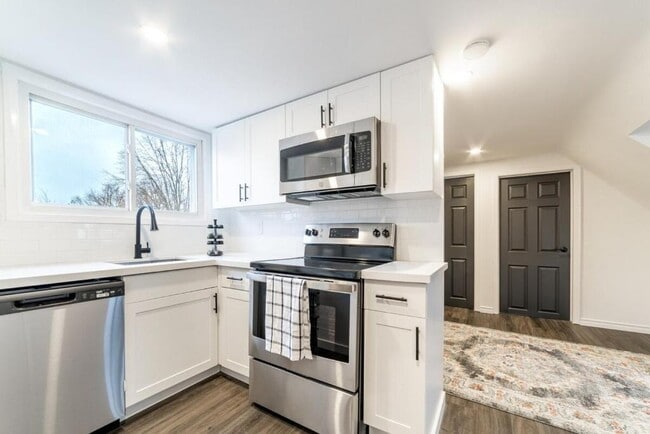 Photo - 186 Crowland Ave Unit 3