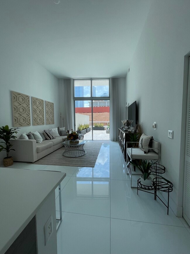 Building Photo - 1100 S Miami Ave Unit 302 Rental