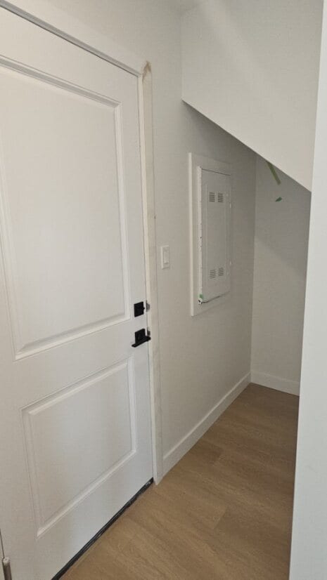 Photo - 18120-18128 28 Ave SW