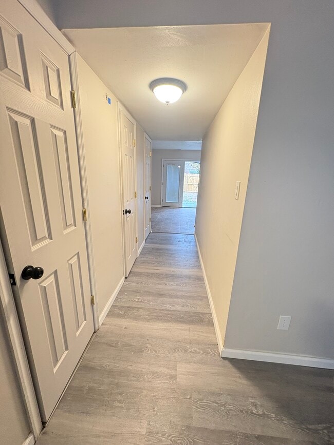 Photo - 813 S Grosvenor Ct