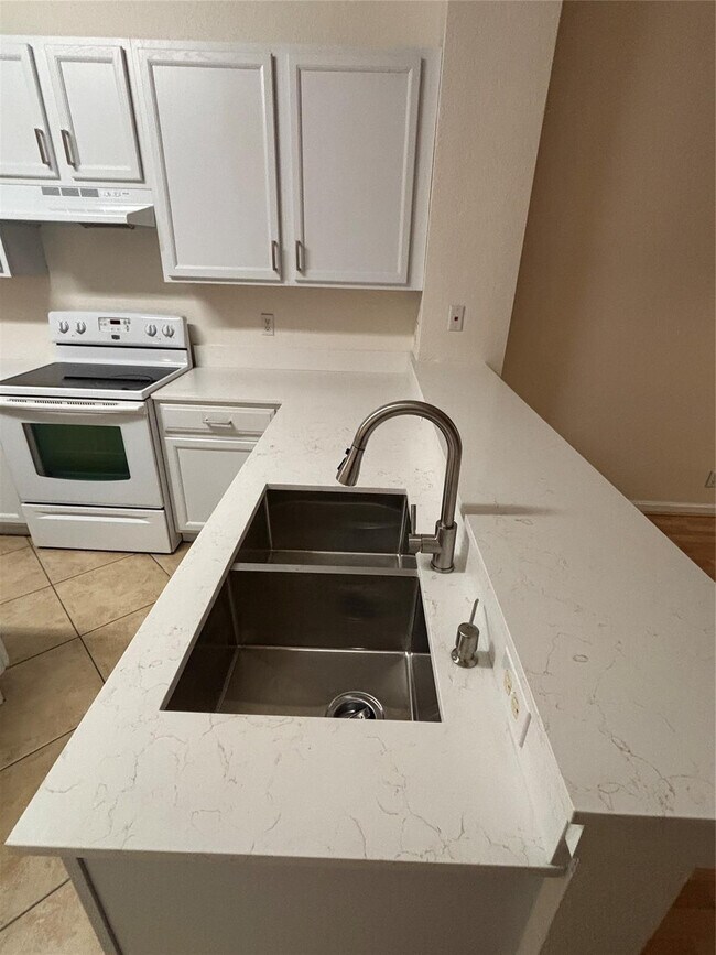 Photo - 4632 Danson Way