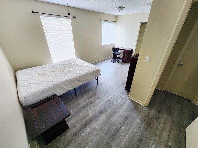 Bedroom 1 - 1348 Hunters Rd Unit C