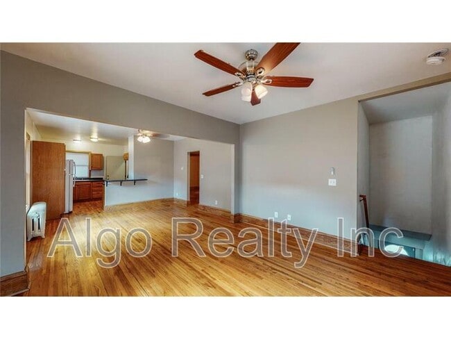 Photo - 609 Snelling Ave N