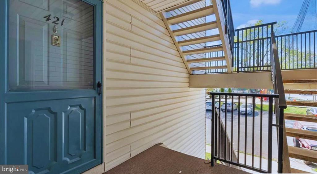 Photo - 421 Lancaster Ct Townhome