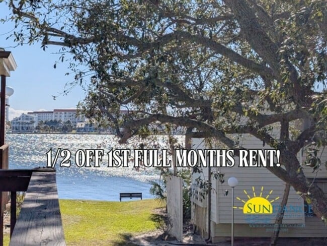 Expansive waterfront covered patio off thi... - Expansive waterfront covered patio off thi... Condo