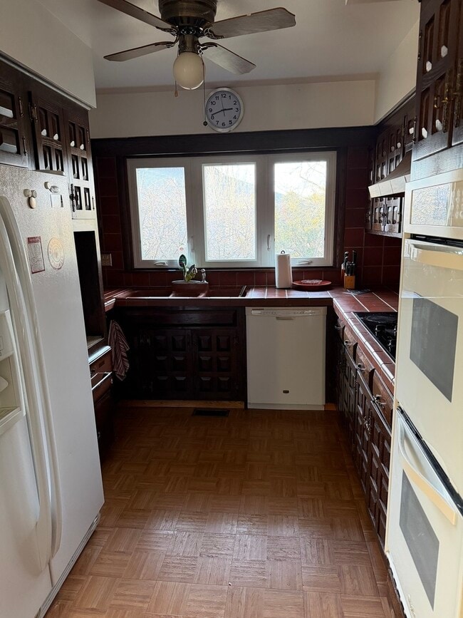 Photo - 1800 Montgomery Ct