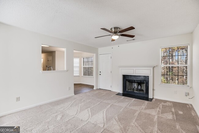 Photo - 6968 Foxmoor Way